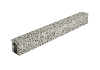 Rektangulär murbalk i grått, granitliknande material.